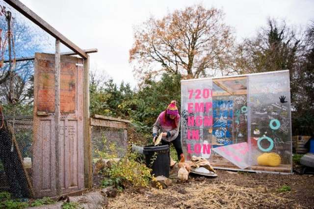 Campaigners dig in for London Heathrow airport fight